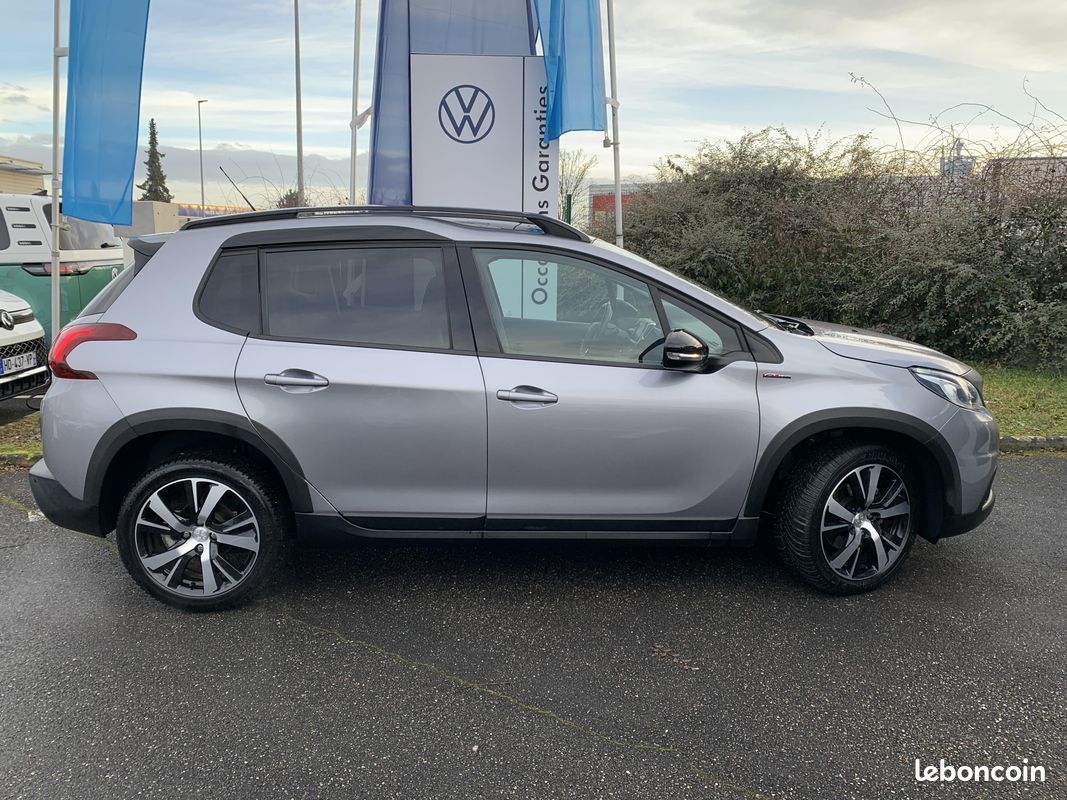 PEUGEOT 2008 1.2 PureTech 110ch S&S EAT6 GT Line (image 5)