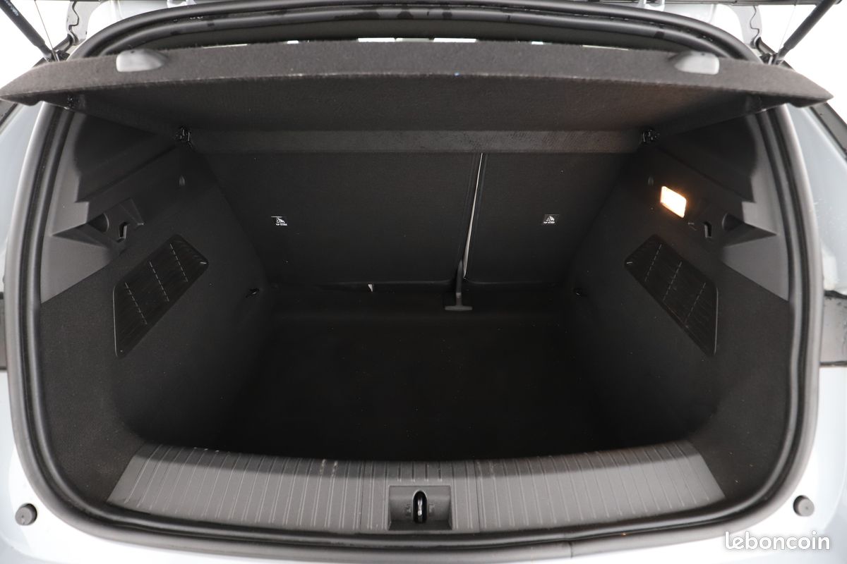 Renault Mégane E-Tech E-Tech EV60 Super Charge Iconic 220 ch (image 10)