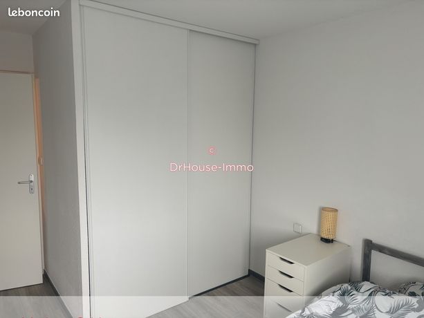 https://img.leboncoin.fr/api/v1/lbcpb1/images/f1/0e/b7/f10eb75abaede50f1ff2d4a9f7384259ebaa6ec7.jpg?rule=ad-image