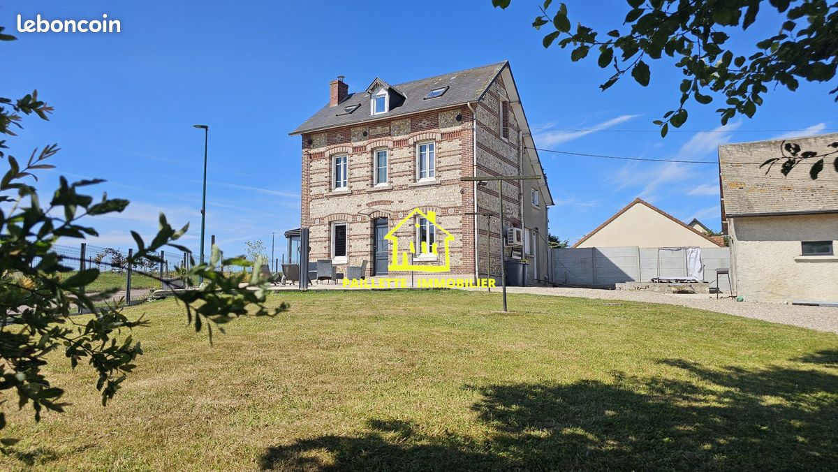 Maison 4 pièces 142 m² · à Bréauté · 142 m² · 237 000 €
