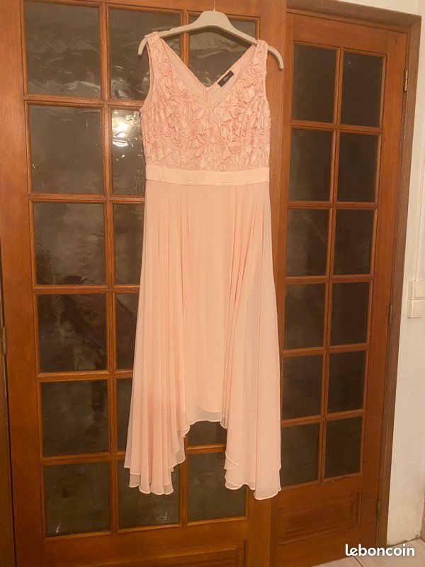 Robe de cérémonie (image 3)