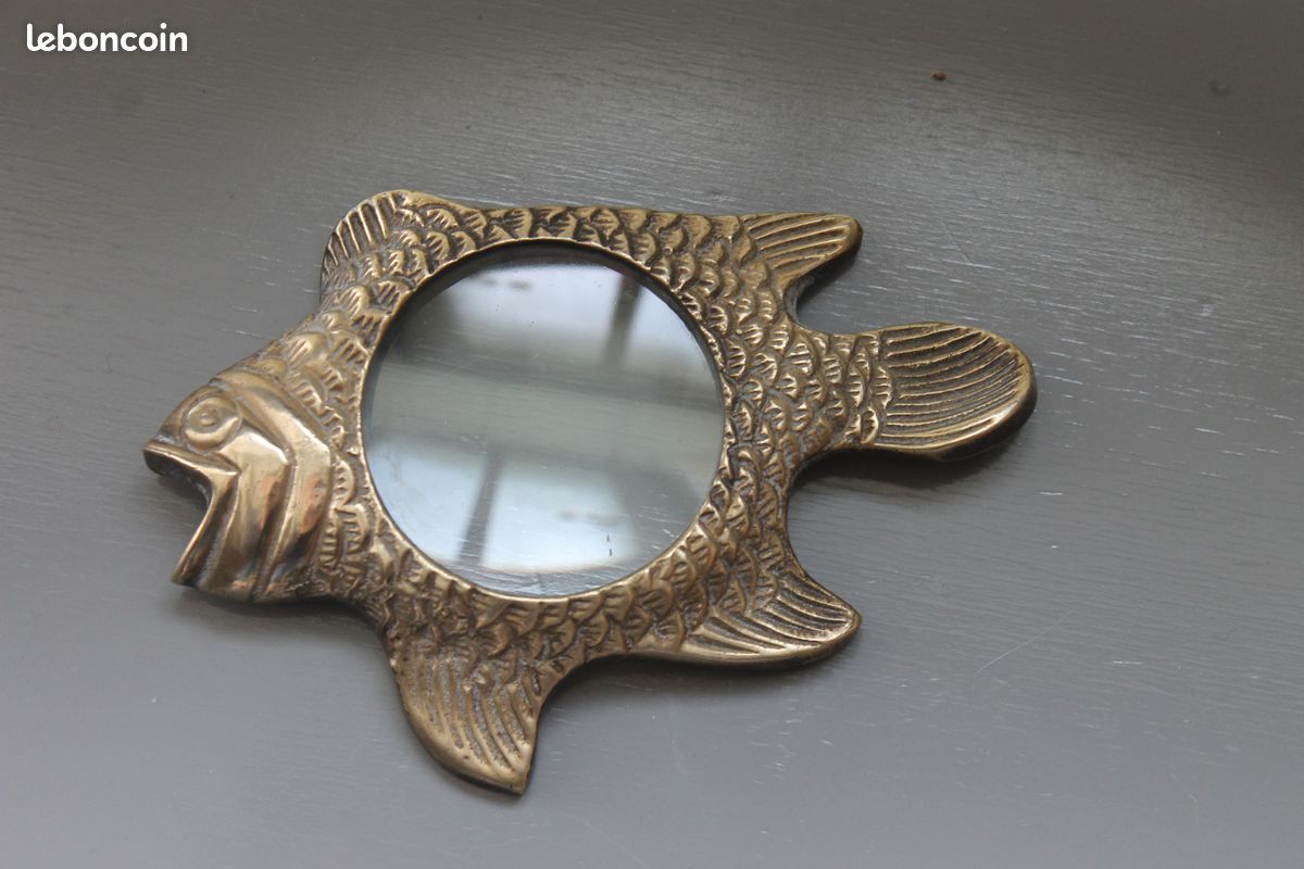 Loupe en laiton en forme de tortue