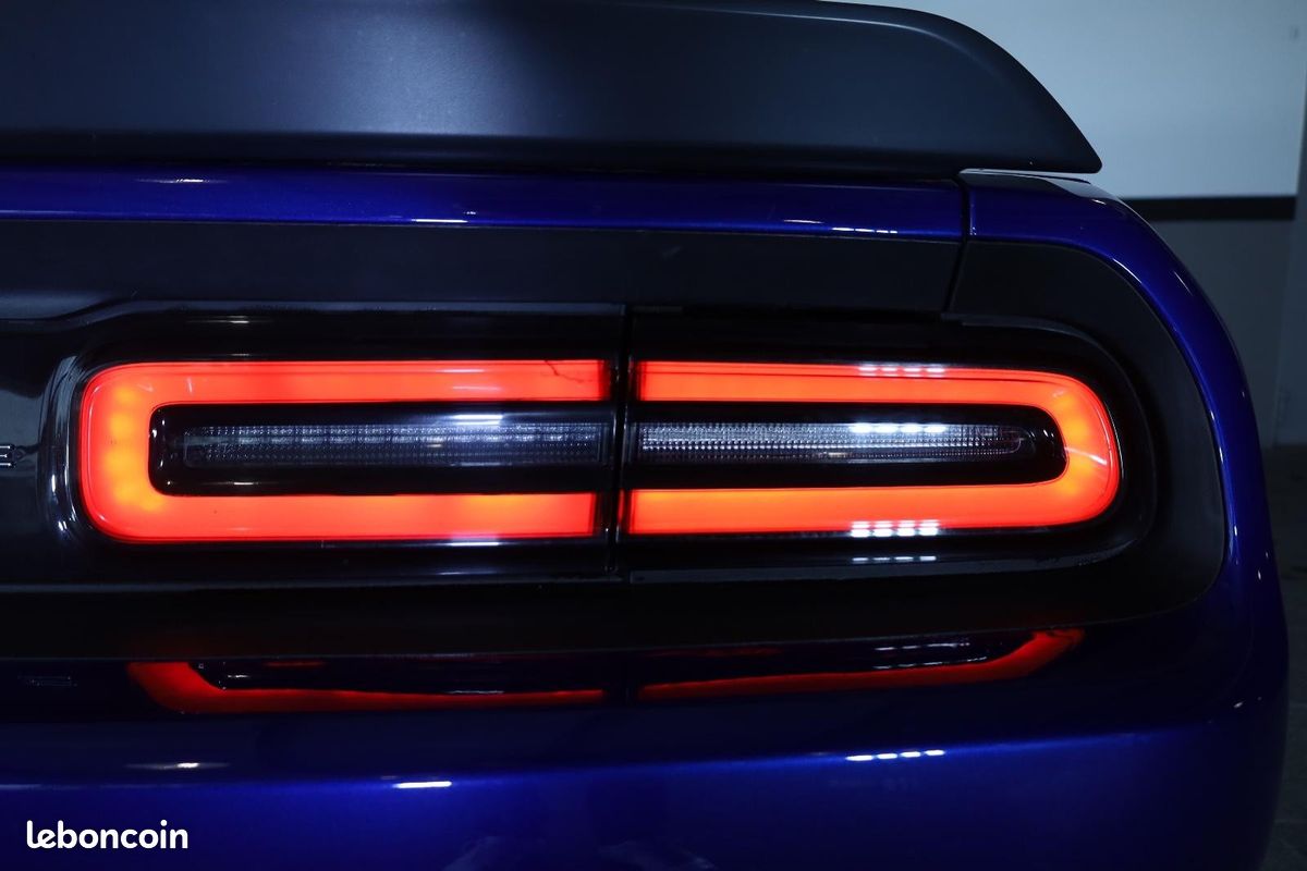 Dodge CHALLENGER 6.4 V8 SRT Scat Pack (image 14)