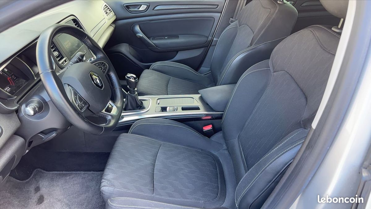 Renault Mégane 1.3 Tce 115 Limited (image 26)