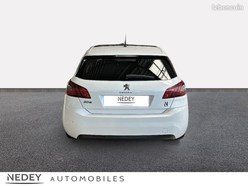 Peugeot 308 1.2 PureTech 130ch S&S Allure EAT6 (image 5)