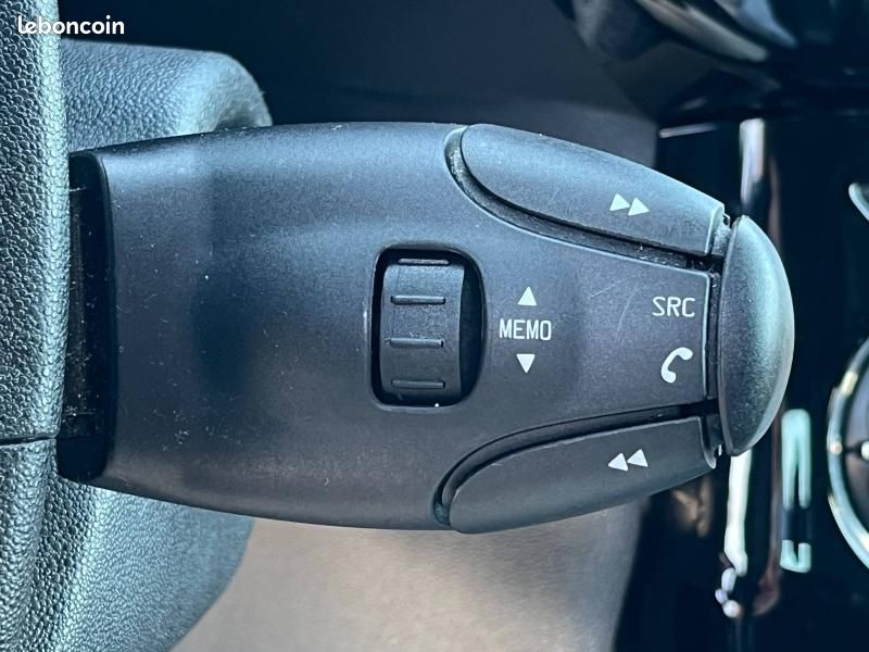 Ds DS 3 Essence 110 Perfo Line GPS Radar Recul CarPlay Clim Auto Régulateur (image 23)