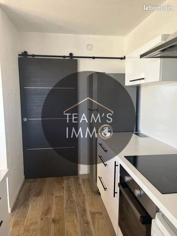 Appartement a louer elancourt - 1 pièce(s) - 93 m2 - Surfyn