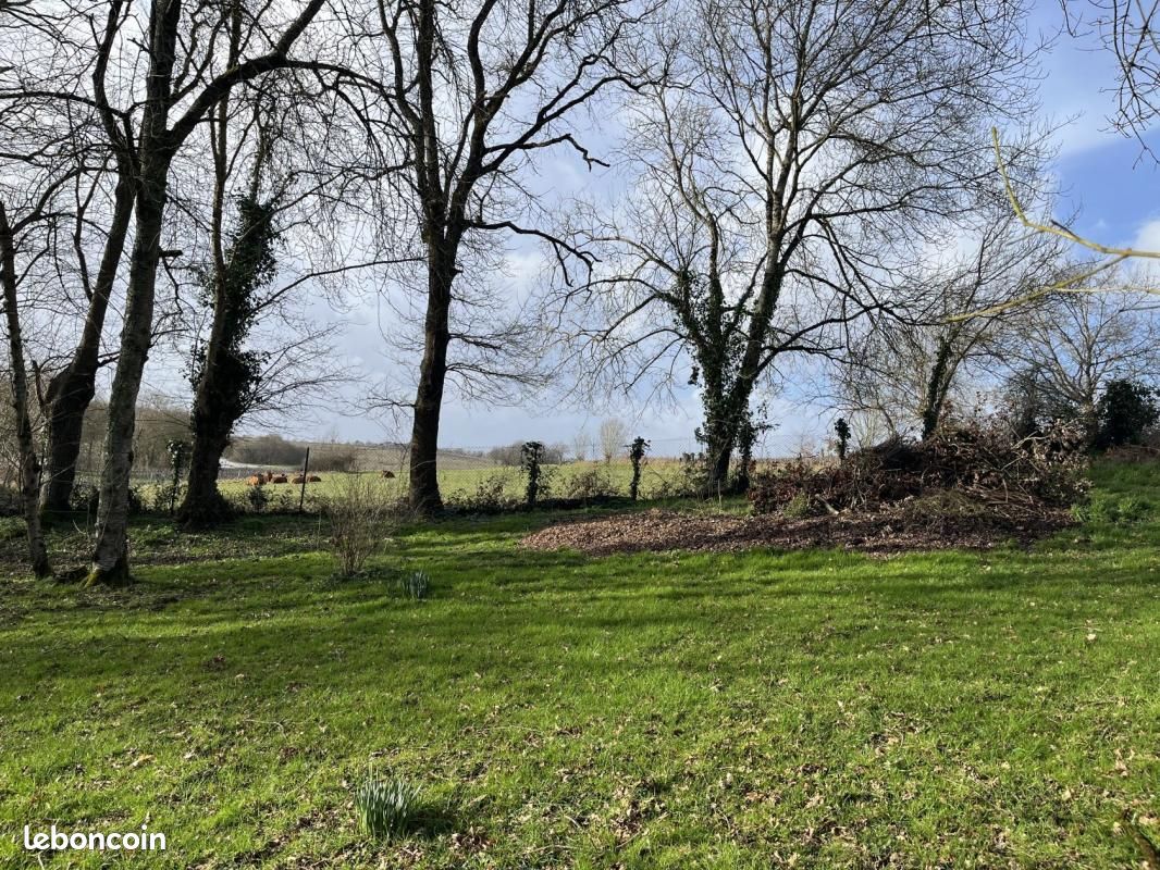 Terrain 2 000 m² Saint Fiacre Sur Maine · à Saint-Fiacre-sur-Maine · 280 000 €