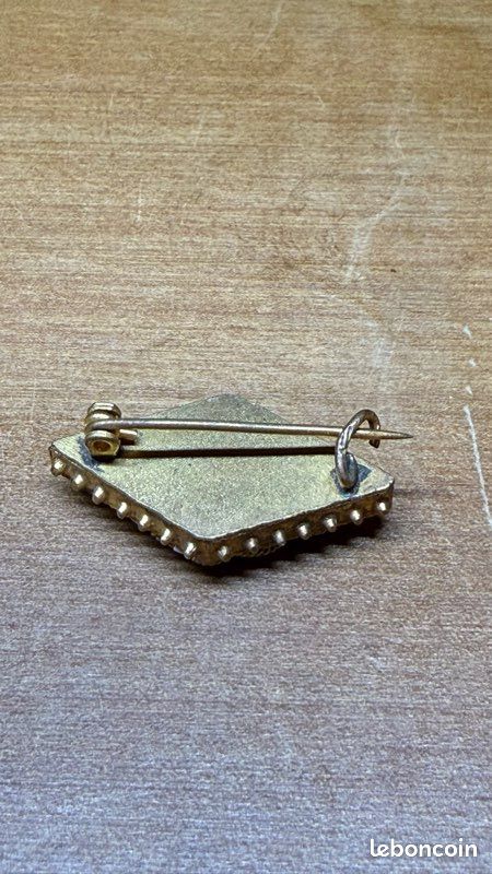 Broche Vintage Micro-mosaïque Vierge Marie Lourdes - Italienne - 3.8 X 2.8 Cm - Occasion