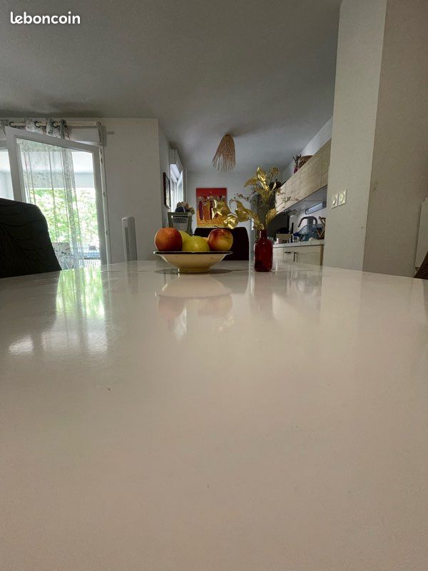 Table à manger blanche extensible (image 5)