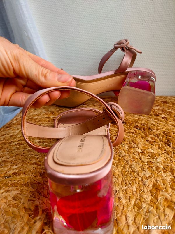 Escarpin Zara Chaussures Zara Ancienne Collection Chaussures Zara Taille 38 Prix Ferme, PAS DE NÉGO A Talons Zara Chaussures main image 0