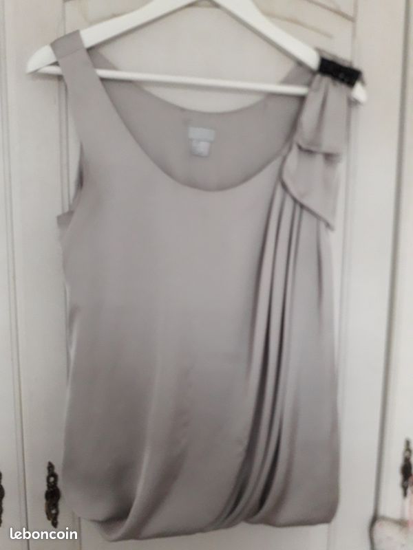 Haut femme "H&M" taille 38 (image 1)