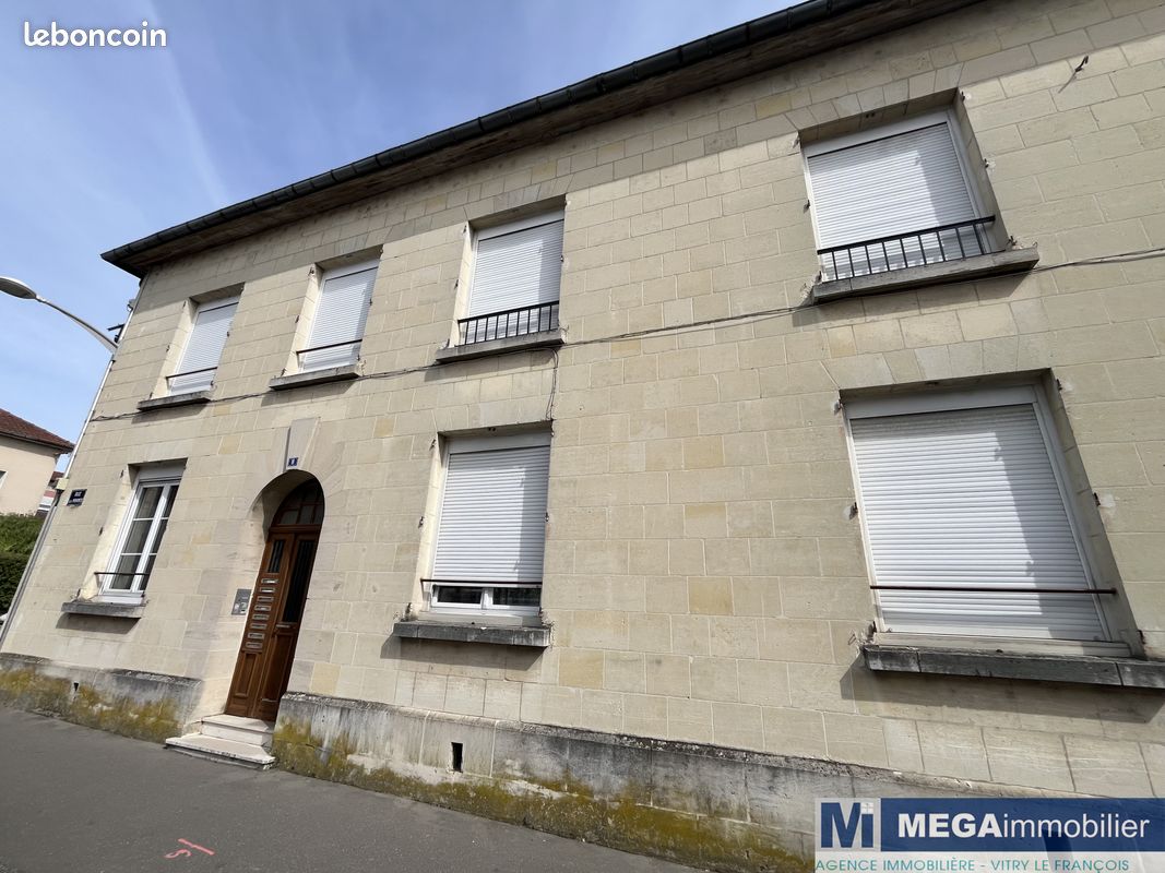 Appartement 2 pièces 72 m² · à Vitry-le-François · 72 m² · 60 000 €