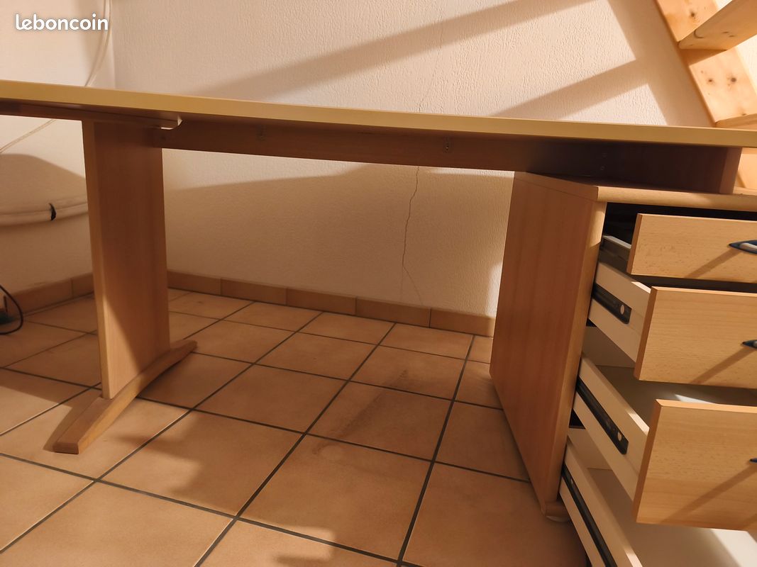 Grand Bureau (image 3)