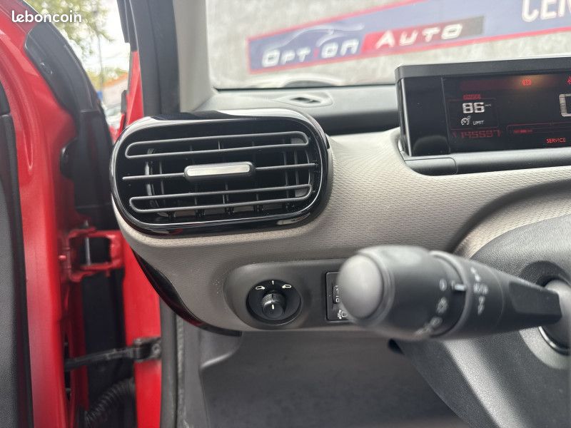 Citroen C4 CACTUS PURETECH 82 FEEL (image 19)