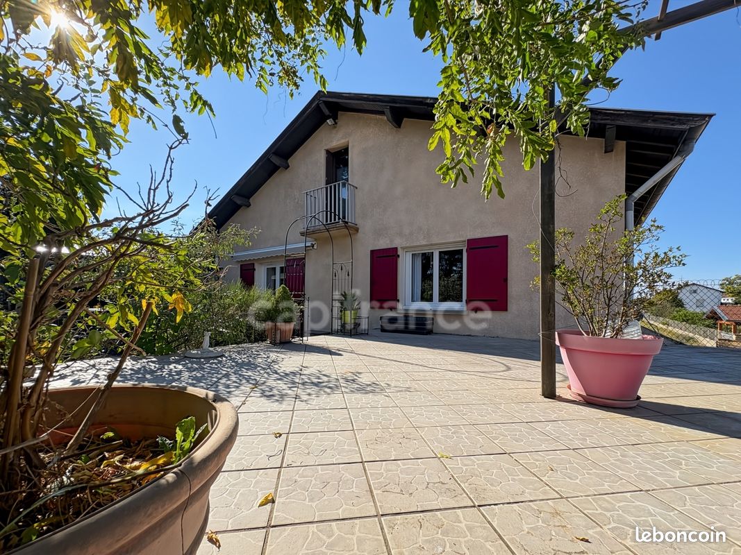 Maison 7 pièces 211 m² · à Mably · 211 m² · 399 000 €