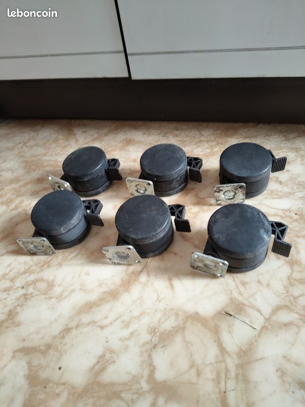 Lot de 6 roulettes charges lourdes diamètre de 8 cm avec freins sur chaque roulette (image 1)
