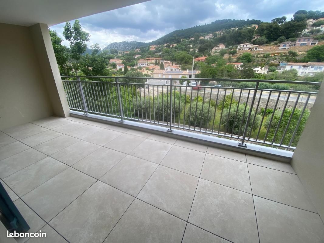 Appartement 2 pièces 49 m² · à Ollioules · 49 m² · 880 €/mois