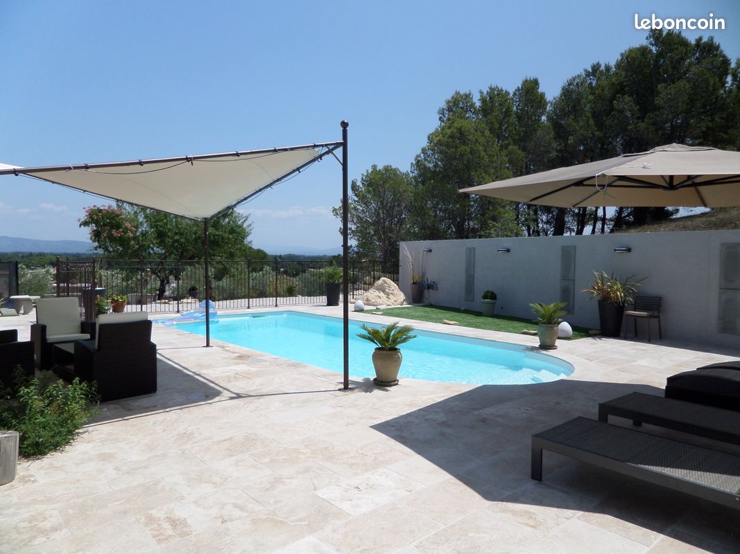 Vacances avec piscine privée près d'Avignon (image 1)