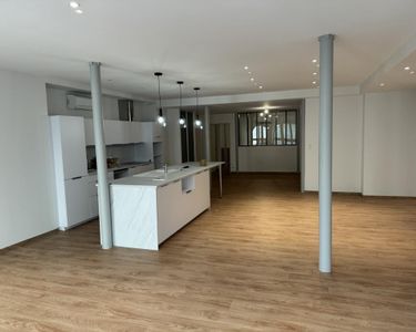Bureau 160 m² 