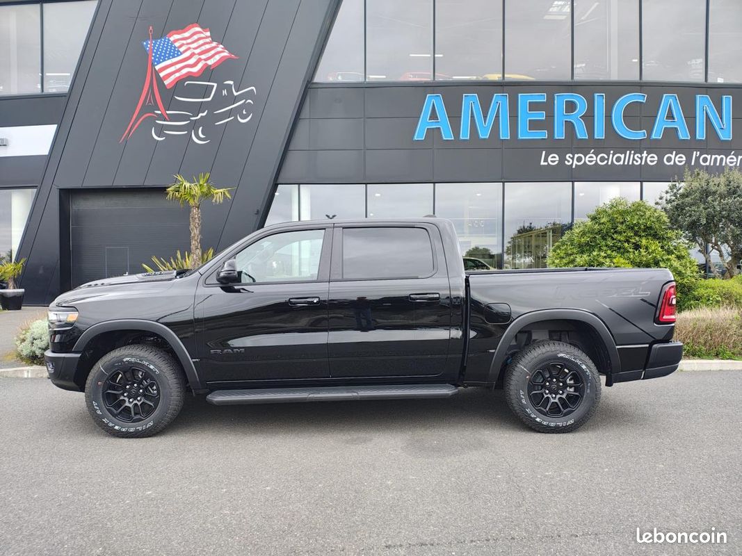 Dodge ram 1500 crew cab rebel (image 2)