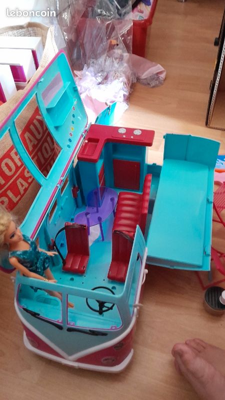 Barbie (image 1)