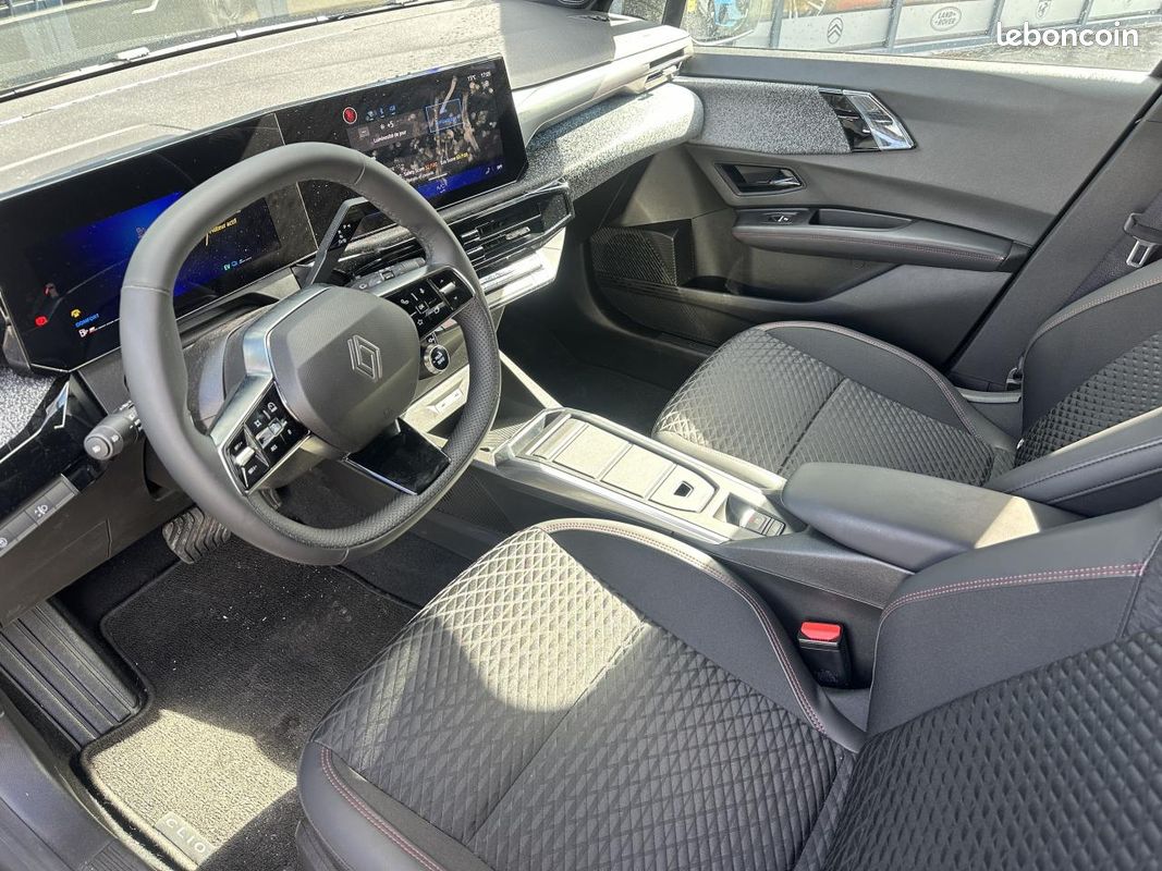 RENAULT CLIO 1.8 E-Tech Hybride - 160 - BVA multi-modes VI Techno - GARANTIE 12 MOIS (image 11)