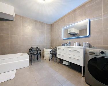 Maison 329 000 € - 111 m²