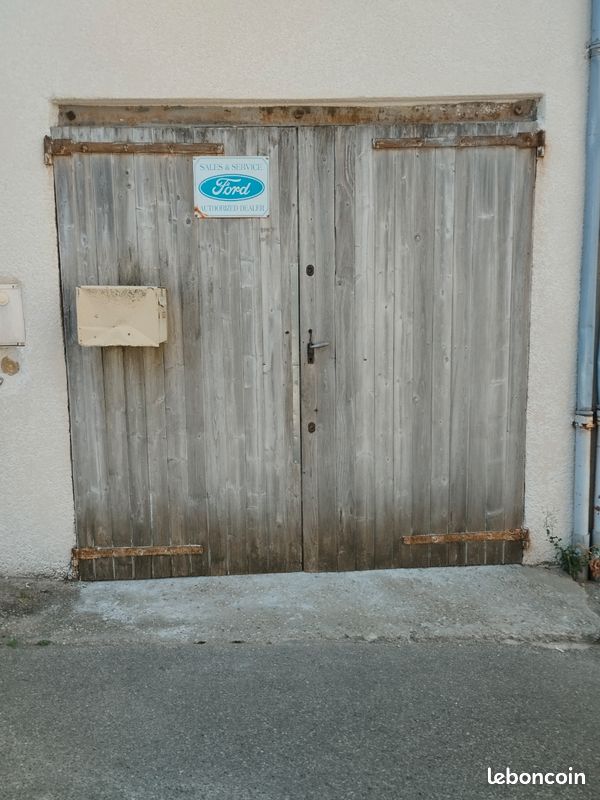 Portes en bois de garage (image 1)