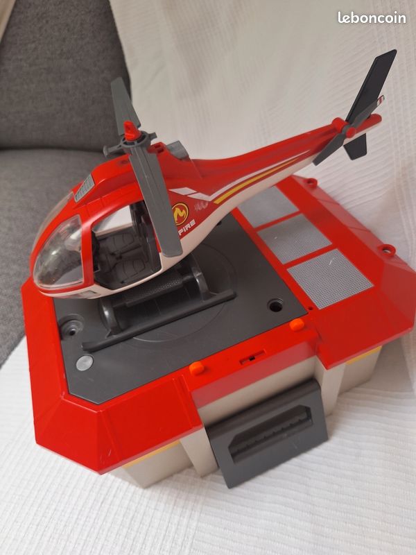 Playmobil Caserne de pompiers avec hélicoptère (image 6)