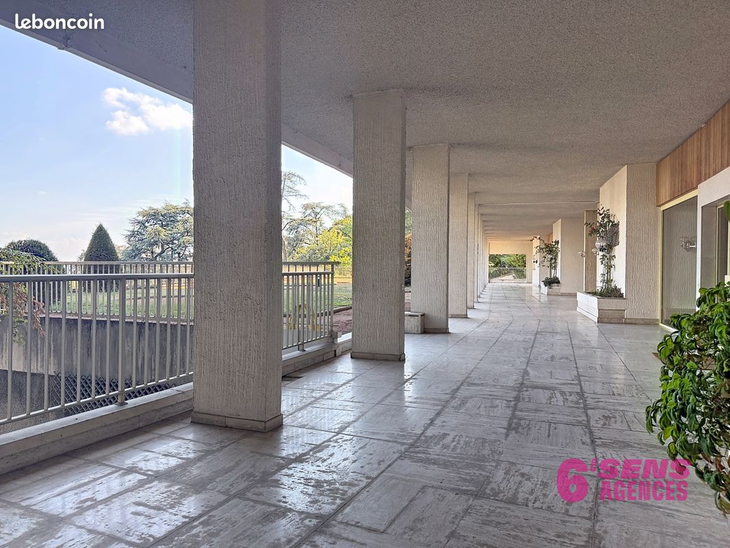 Appartement 4 pièces 103 m² · à Sainte-Foy-lès-Lyon · 103 m² · 335 000 €