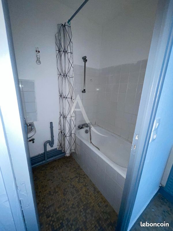 Studio 1 pièce 30 m² (image 8)