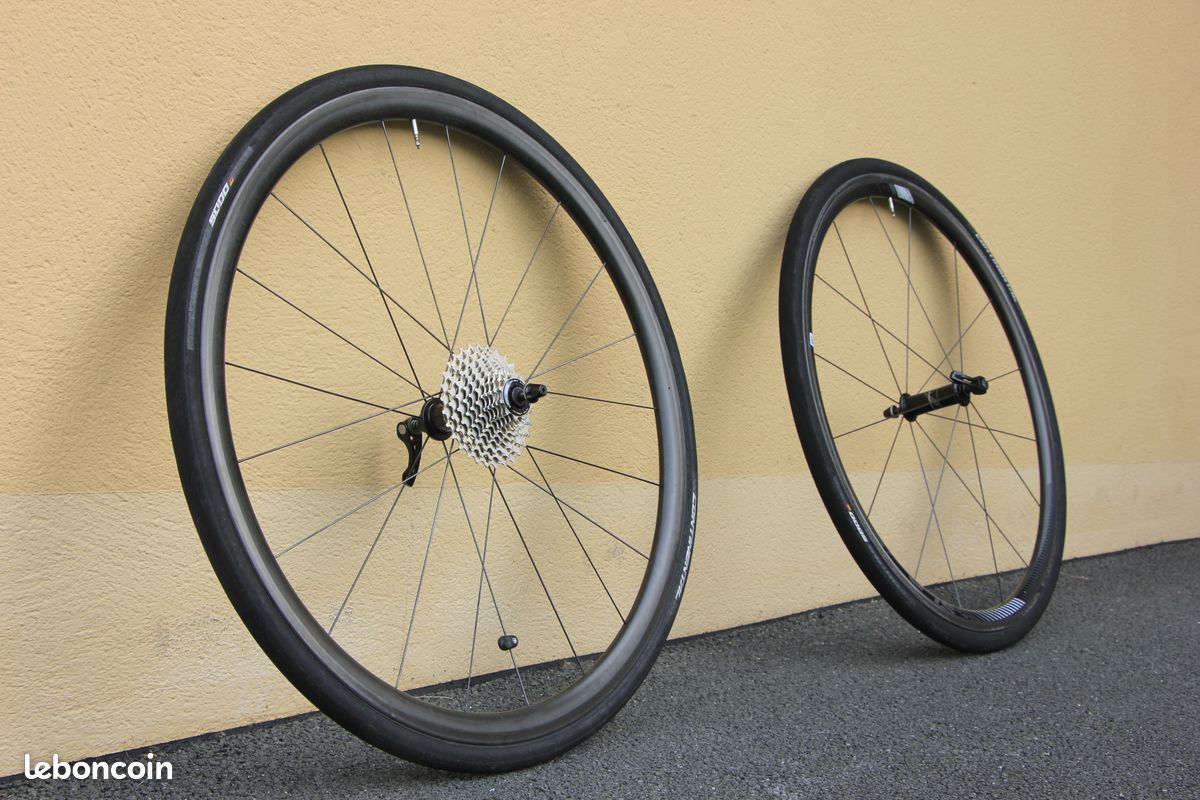Support vélo STONOGA 3 en acier galvanisé