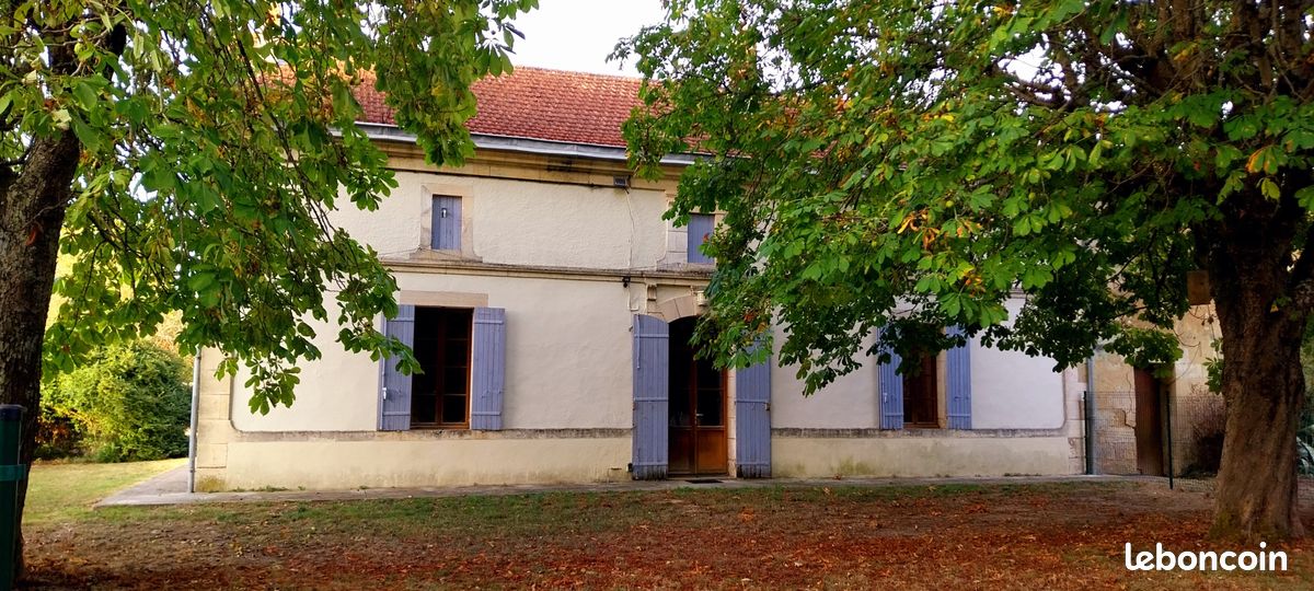 Maison 5 pièces 140 m² · à Ménesplet · 140 m² · 780 €/mois