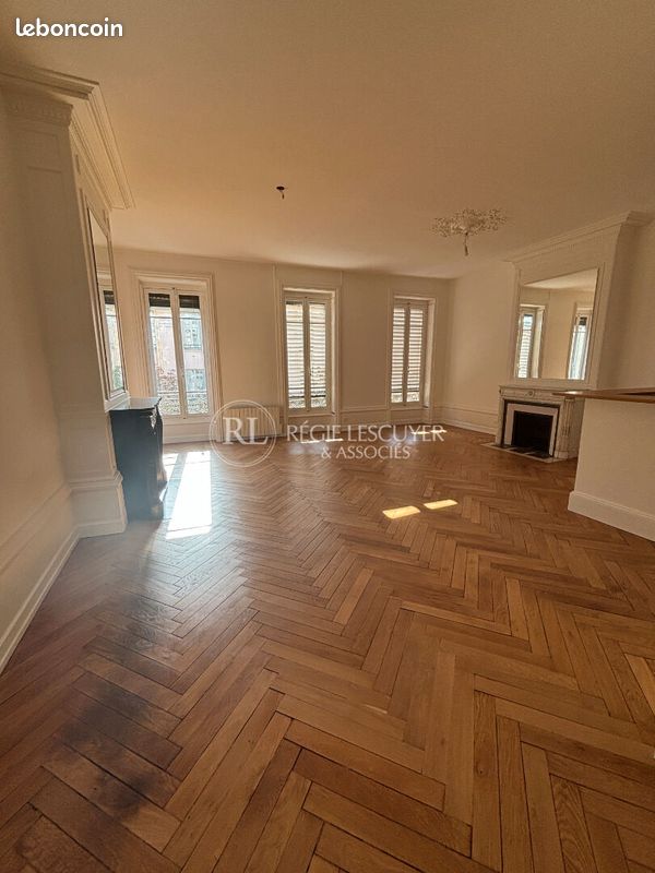 Appartement 4 pièces 110 m² · à Lyon · 110 m² · 1 716 €/mois