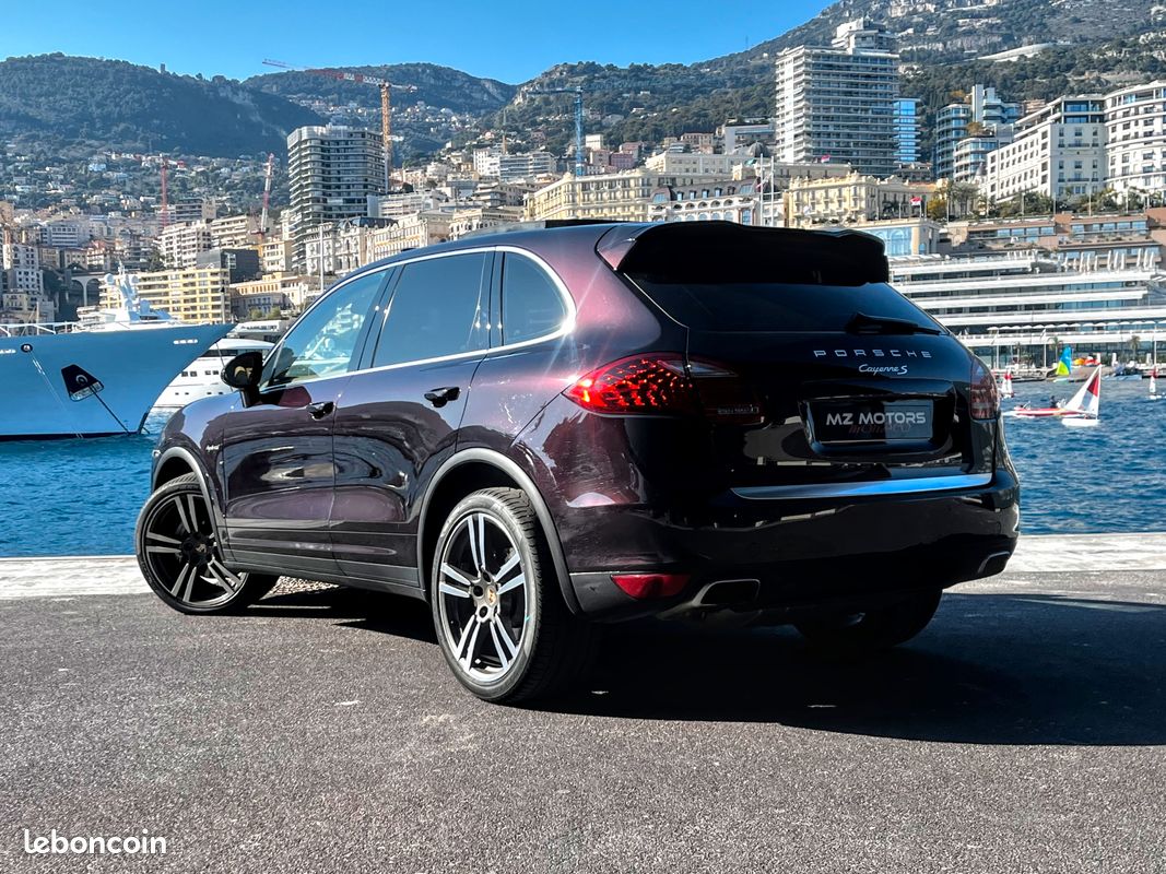 Porsche CAYENNE II 3.0 S HYBRID TIPTRONIC (image 2)