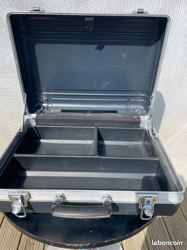 Valise noir 48x38x20 (image 7)