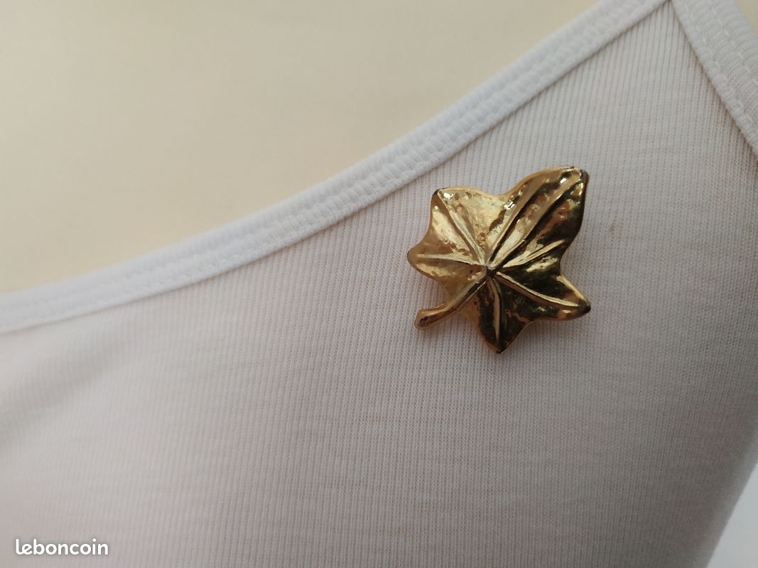Broche Vintage Feuille Et Fleur En Cuivre Avec Boules Opaline Blanc Laiteux
