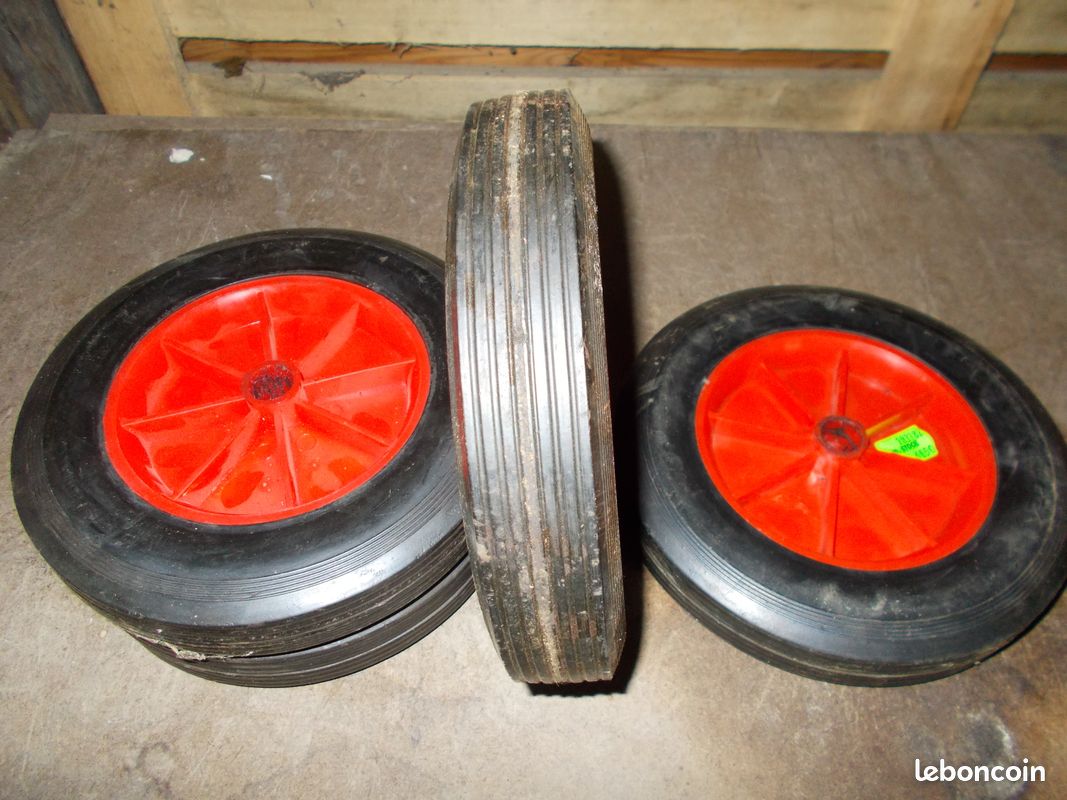 Roues de chariot (image 1)