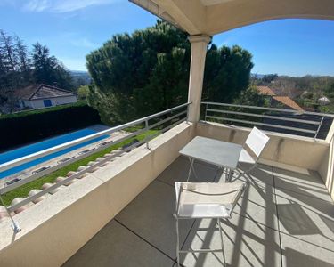 Maison 1 480 000 € - 392 m²
