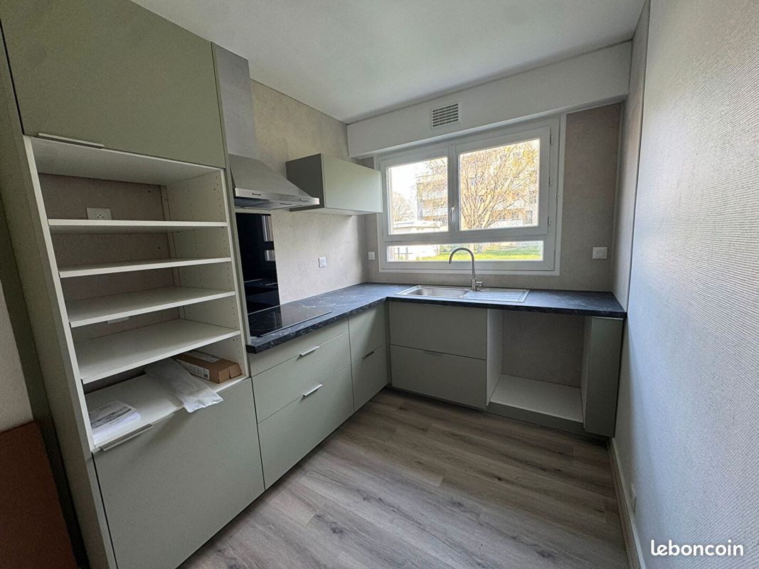 Appartement 4 pièces 76 m² · à Poitiers · 76 m² · 980 €
