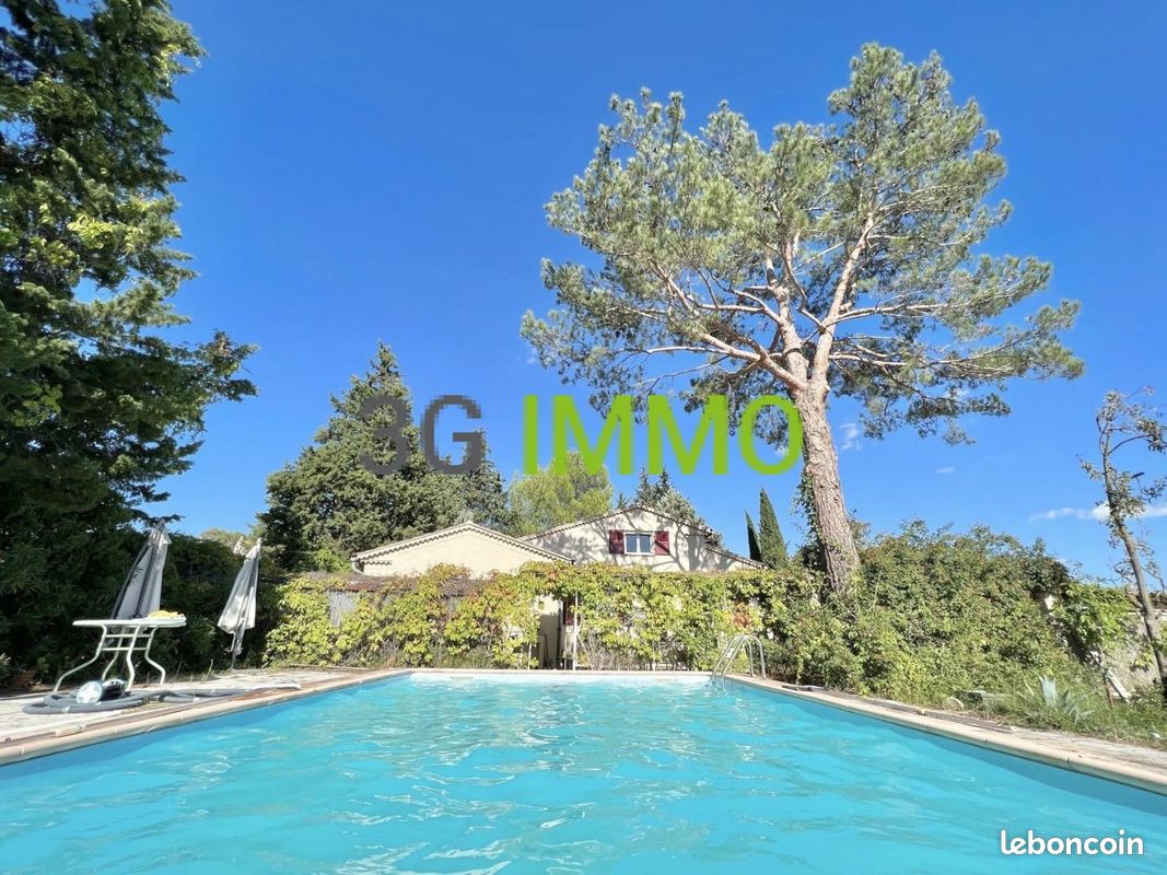 Maison 7 pièces 136 m² · à Carcès · 136 m² · 464 000 €