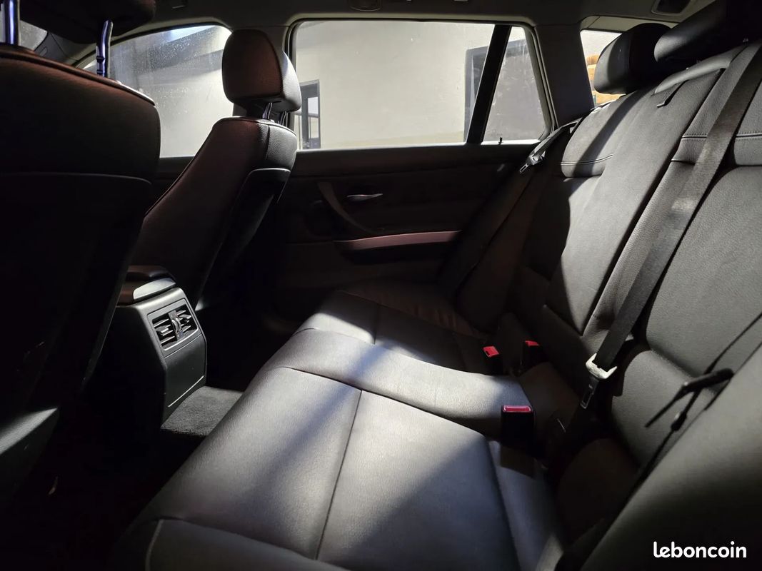 BMW SERIE 3 325i E91 3.0 PACK LUXE - BVA - SIEGES EN CUIR CHAUFFANT - ENTRETIEN A JOUR (image 23)