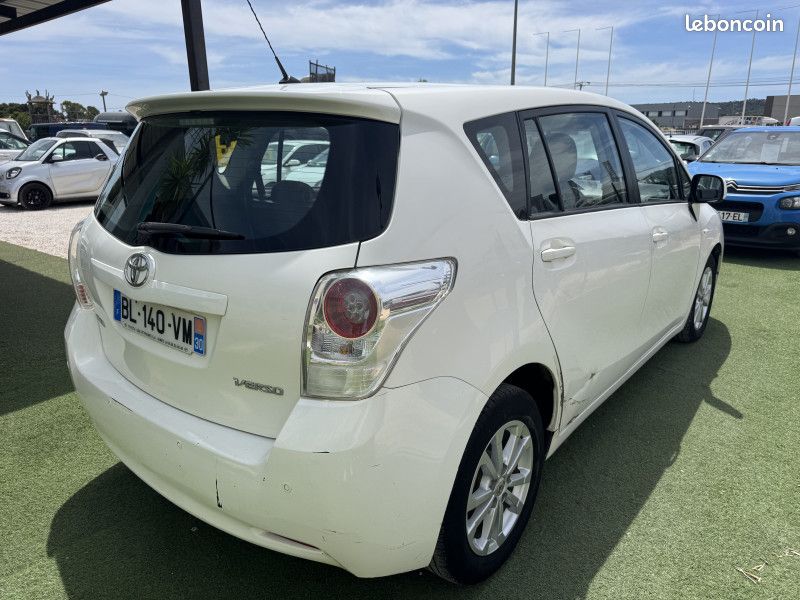 Toyota VERSO 126 D-4D FAP SKYVIEW CONNECT 5 PLACES (image 7)