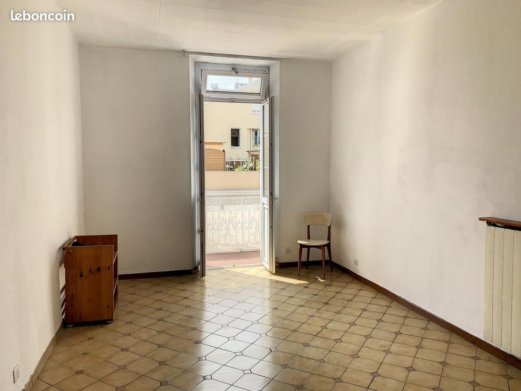 Appartement 1 pièce 42 m² · à Vallauris · 42 m² · 140 000 €