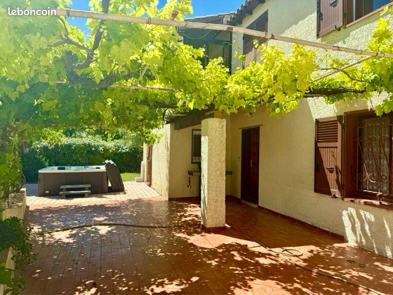 Maison 6 pièces 154 m² · à Cuers · 154 m² · 415 000 €