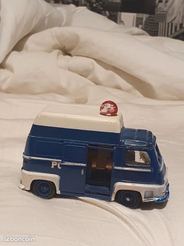 Annonce Renault Estafette Type R2137 Année 1980 a vendre