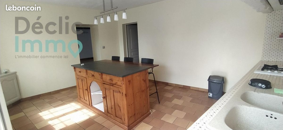 Maison 5 pièces 140 m² - La Faye 16700 (image principale 4)