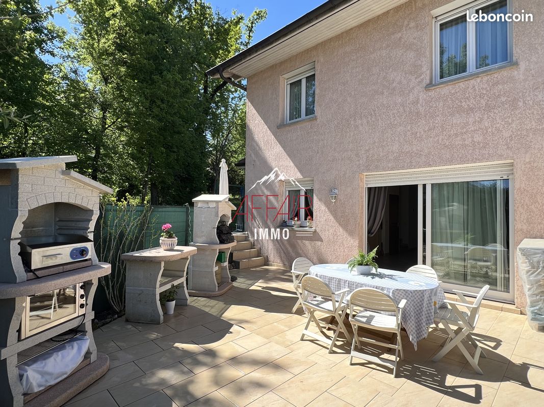 Maison 5 pièces 120 m² · à Collonges-sous-Salève · 120 m² · 650 000 €