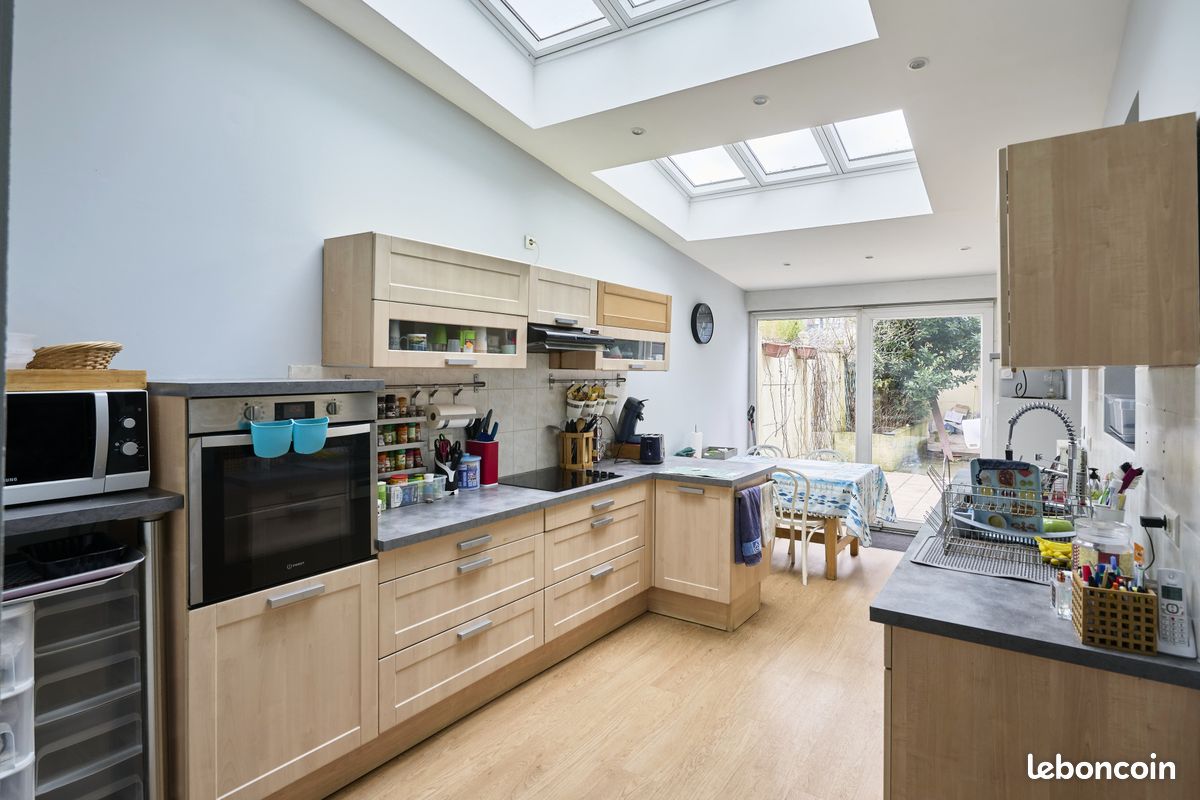 Maison 8 pièces 163 m² · à La Madeleine · 163 m² · 448 000 €